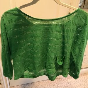 Green 3/4 length sleeve top